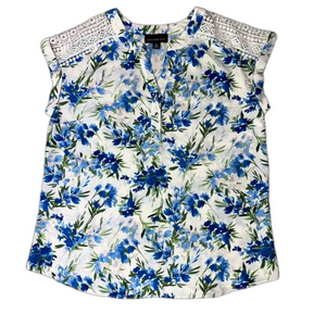 FORTUNE + IVY women’s sleeveless floral, mixed media crochet medium blouse